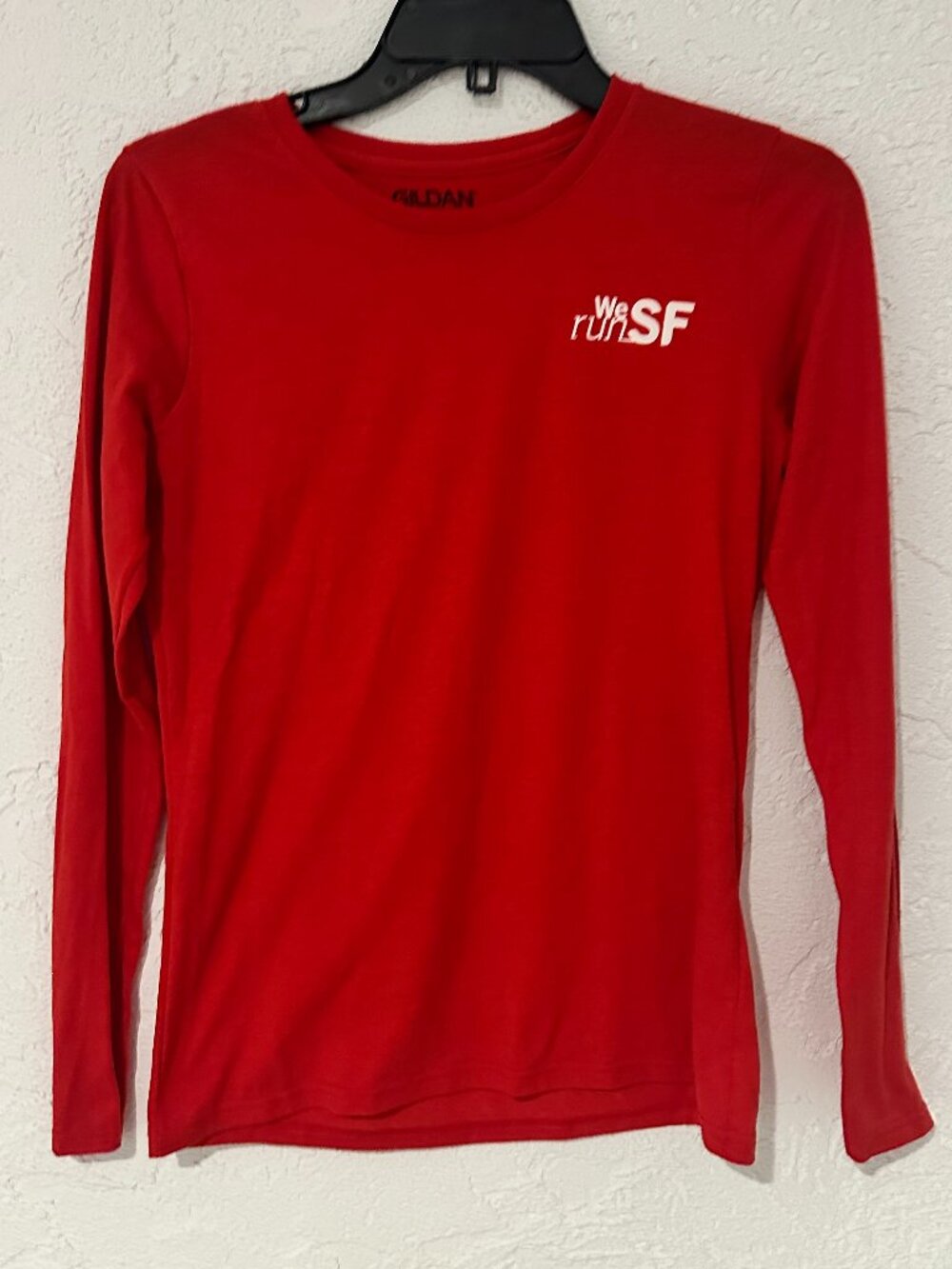 We Run SF San Francisco Running Club Women’s Small Red Long Sleeve Performance S